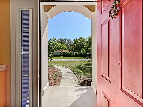 3rd image of 94100 Willow Oak Ln