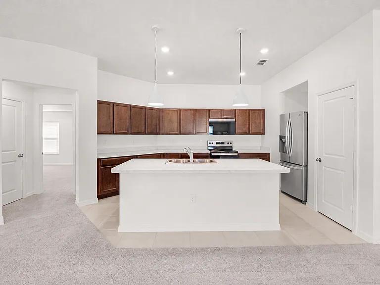 2192 Vinifera Dr — Photo 4