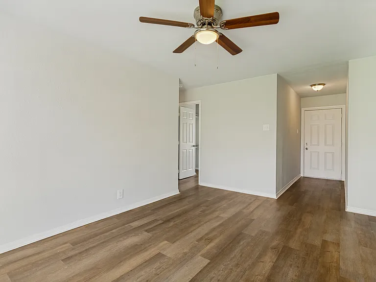 5535 Red Sky St — Photo 8