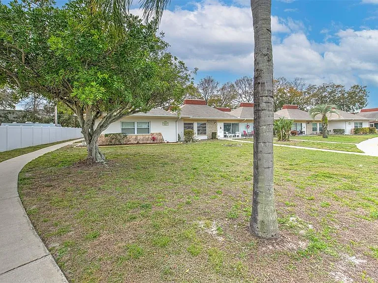 4313 Tahitian Gardens Cir #A — Photo 3