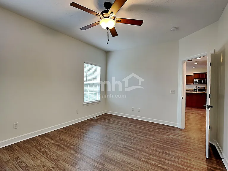 6457 Sunnywood Dr — Photo 9