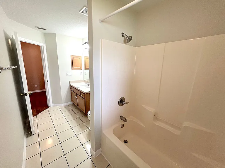 70 Pheasant Dr — Photo 40