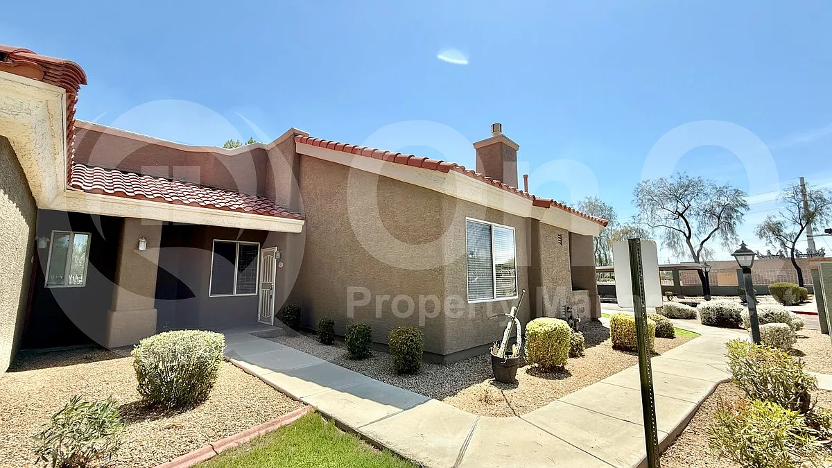 2 bed, 2.0 bath, 1019 sqft, $1,675 — Photo 1
