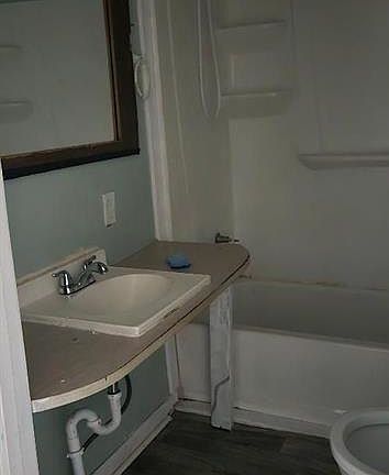 2nd image of 6556 Bowden St