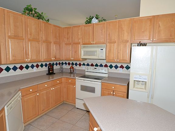 3rd image of 12520 NW 20th St