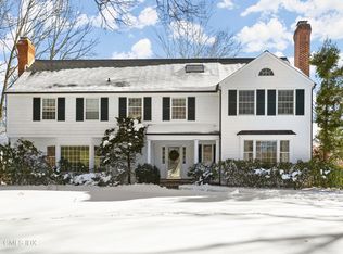 8 Carissa Ln, Greenwich, CT 06830