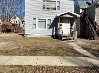 618 E Mulberry St, Bloomington, IL 61701