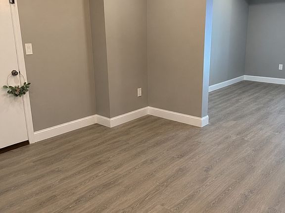 4th image of 39 Randolph Dr