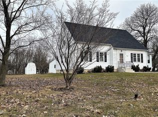 818 Fisher Rd, Buffalo, NY 14224