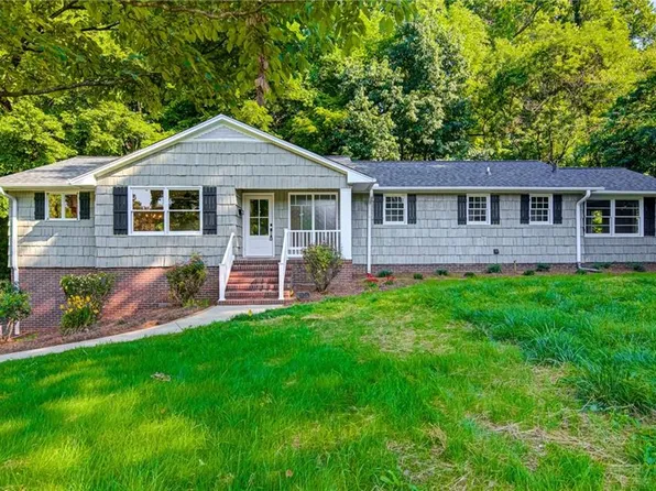 829 Yorkshire Rd, Winston Salem, NC 27106