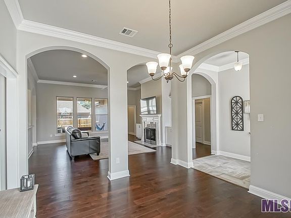 5th image of 8905 Shephard Dr