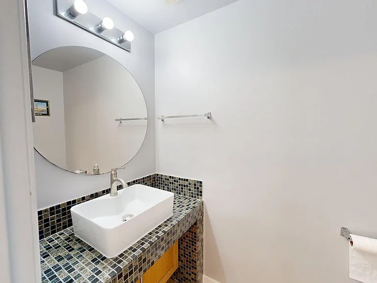 2609 Meade Ct — Photo 11
