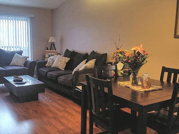 Upper Level Family Room