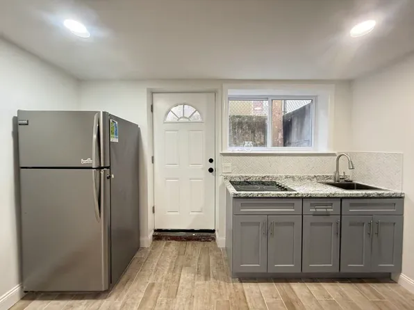(undisclosed Address), Bronx, NY 10465