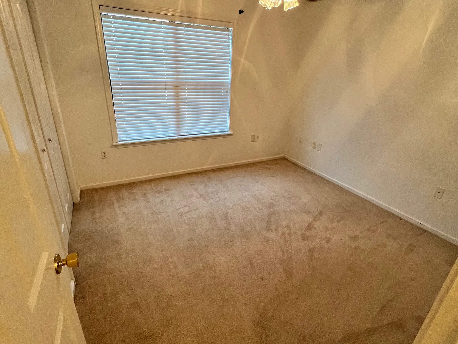 3 bed, 1367 sqft, $1,700 — Photo 4