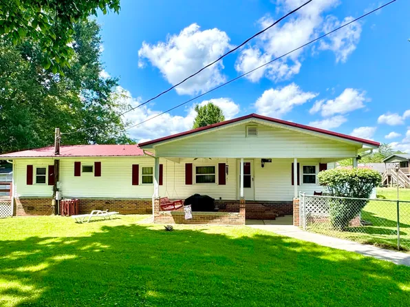 908 Manchester Ave, Middlesboro, KY 40965