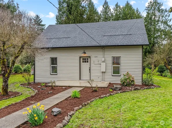 125 W Ostrander Avenue, Kelso, WA 98626