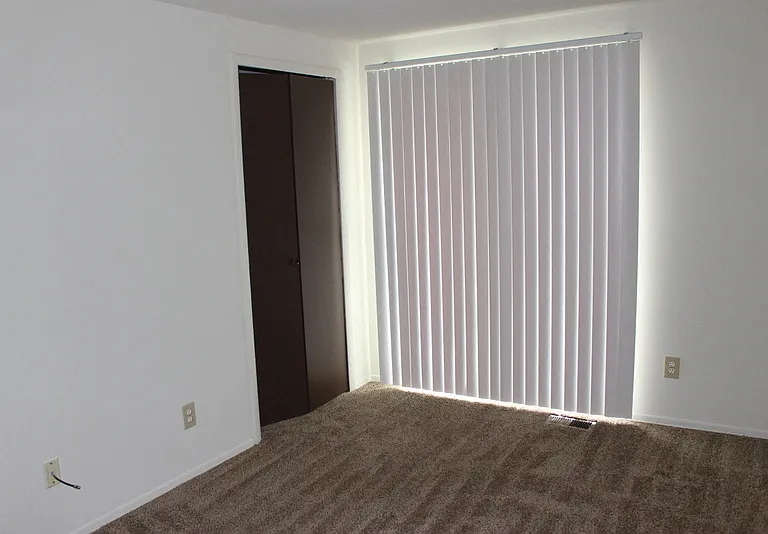 5835 Troy Villa Blvd — Photo 8