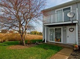 324 Meadow Green Ln, Round Lake Beach, IL 60073