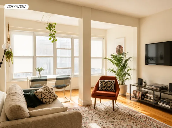 527 Nostrand Avenue image 1 of 4