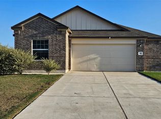 195 Salt Springs Rd, Kyle, TX 78640