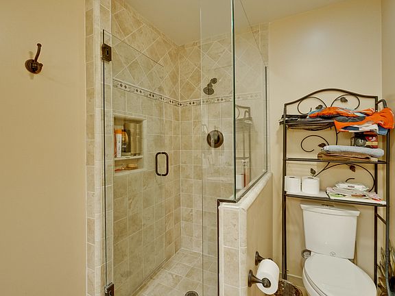 3rd image of 22671 Queens Oak Ct