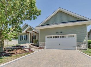 2038 Clearwater Way, Elgin, IL 60123