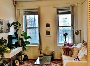 322 E 11th St, New York, NY 10003