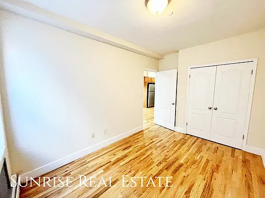 Rented by Sunrise Real Estate | media 5