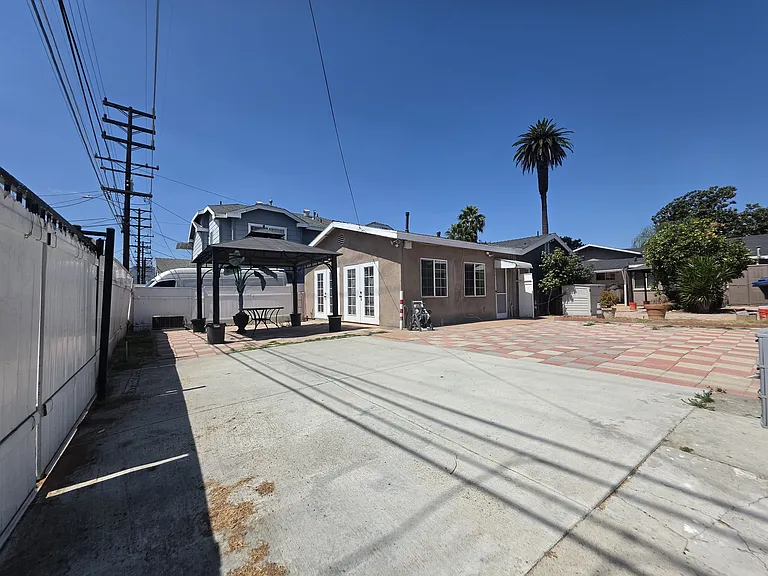 1038 Raymond Ave — Photo 30