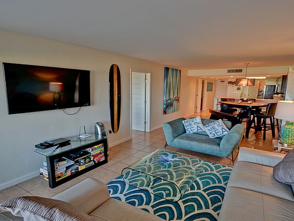 4th image of 2800 Gulf Blvd