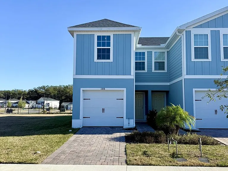 1188 Port Blue Way — Photo 2