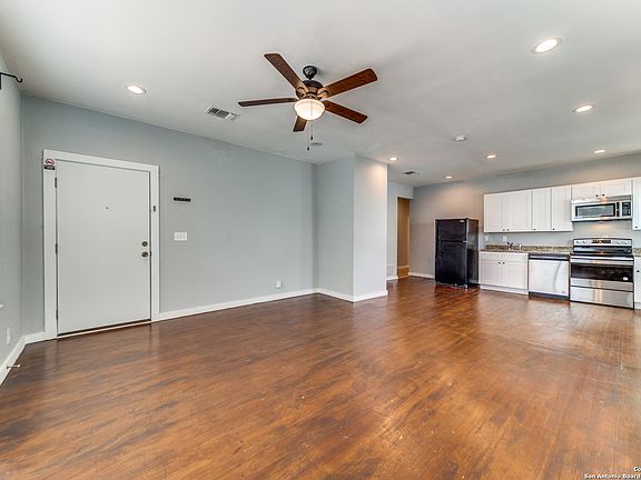 4th image of 1035 W French Pl