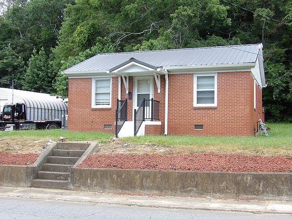 4th image of 202 E Richland Ave