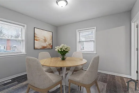 2 bed, 775 sqft, $1,197 — Photo 2