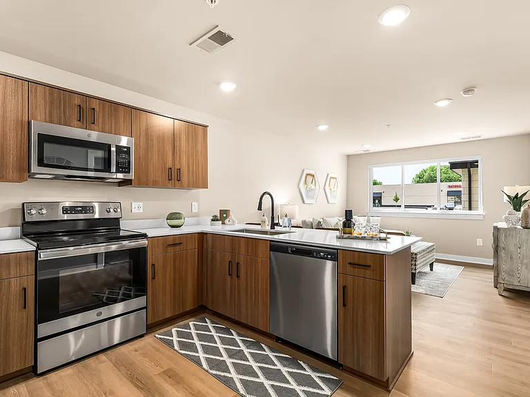 Sterling Center Apartments — Photo 13
