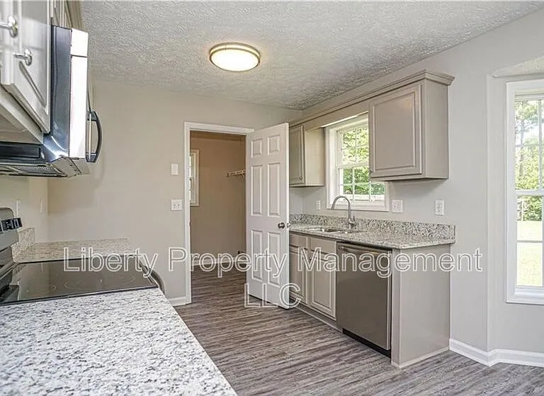 1517 Clan Campbell Dr — Photo 7