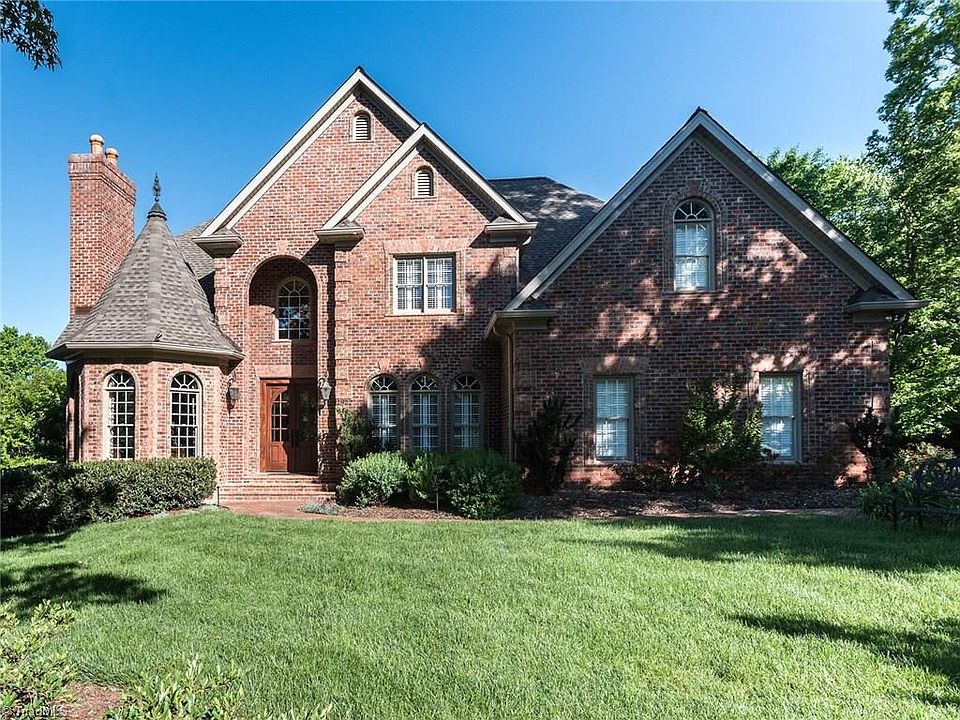 1st image of 2922 Crossfield Dr