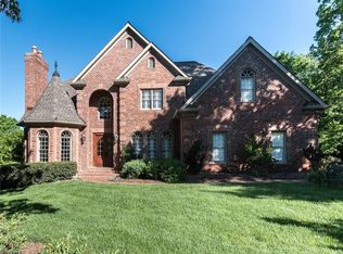 2922 Crossfield Dr, Greensboro, NC 27408