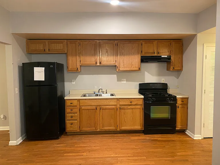 6032 Etzel Ave #6032 — Photo 3