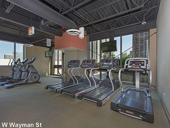 4th image of 672 W Wayman St #1728