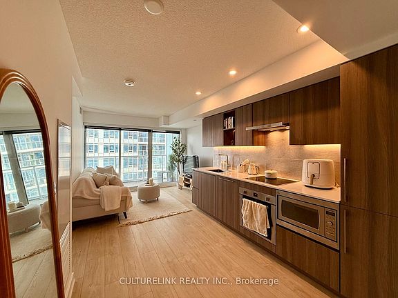 3rd image of 17 Bathurst St #2205