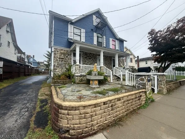 121 W Clinton St, Dover Town, NJ 07801