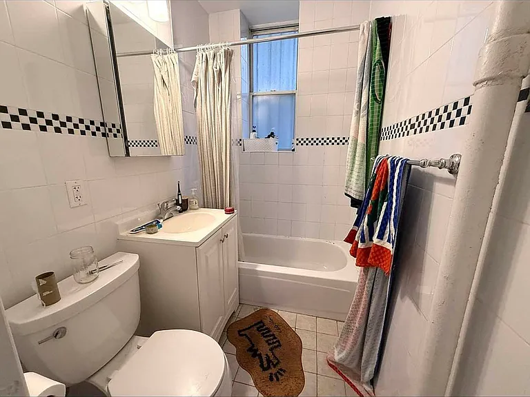 41 W 64th St #1C — Photo 9