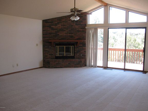 5th image of 1957 Crestview Dr