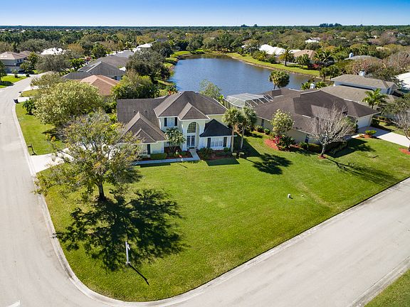 2nd image of 4218 SW Brookside Dr