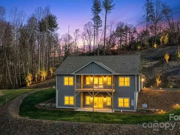 105 Sheila Wynne Dr #8, Fletcher, NC 28732