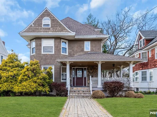 467 Summit Ave, Hackensack, NJ 07601