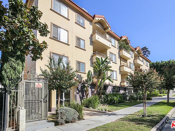 3rd image of 962 S Gramercy Dr Unit 201