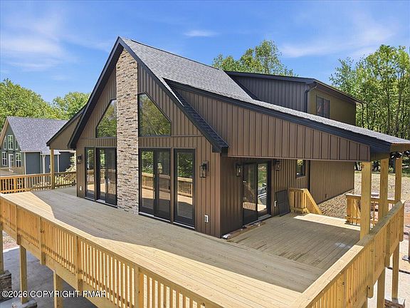 4th image of 85 McKuen Way